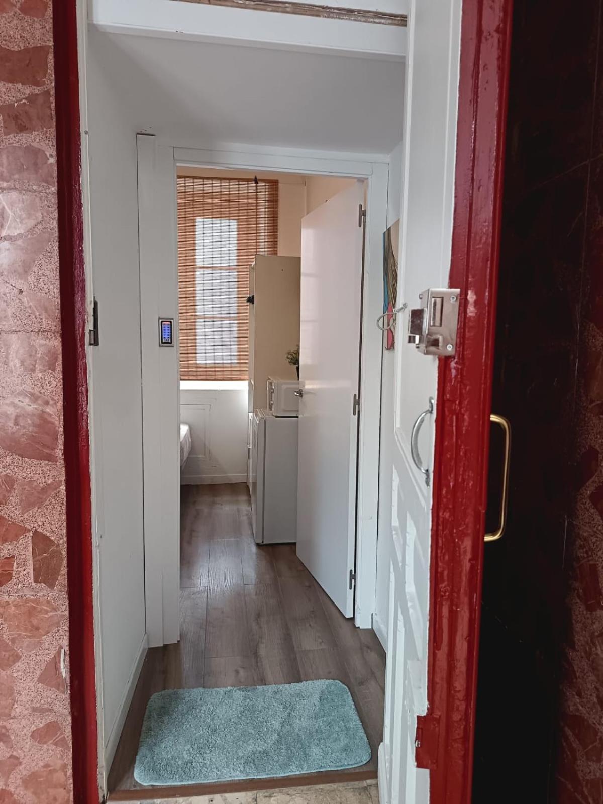 Alanta Apartments Madrid Luaran gambar