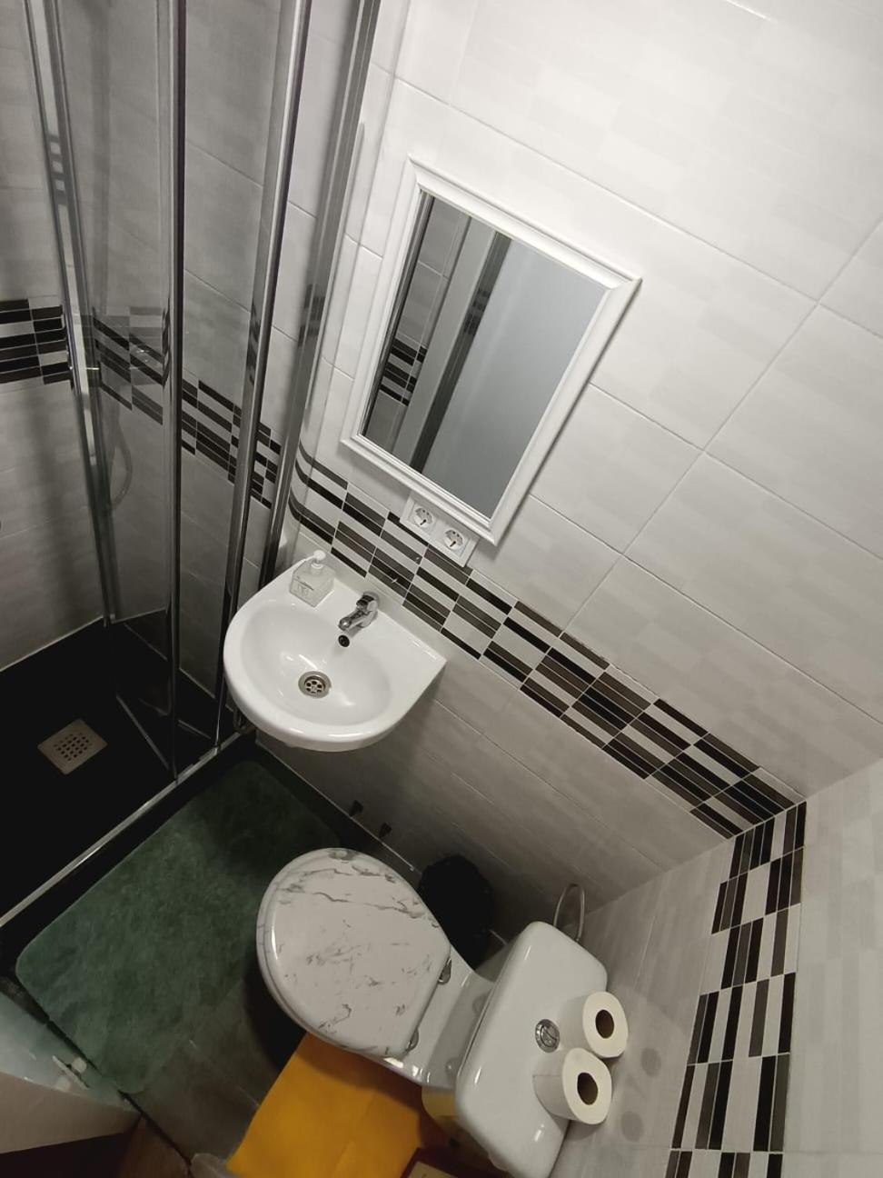 Alanta Apartments Madrid Luaran gambar